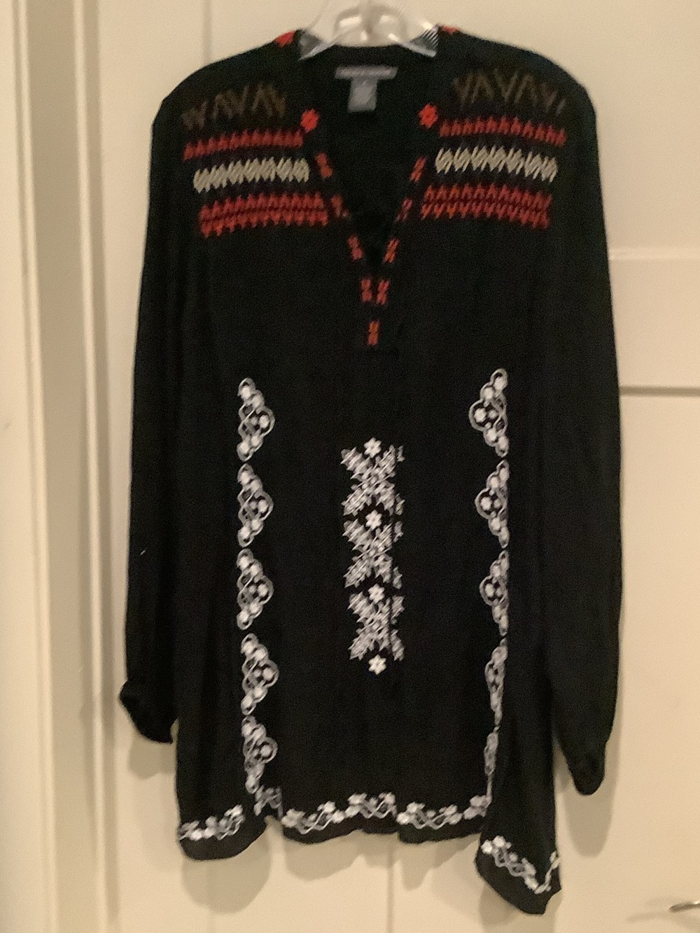 Chelsea & Theodore Black Long-Sleeve Tunic with Red Trim